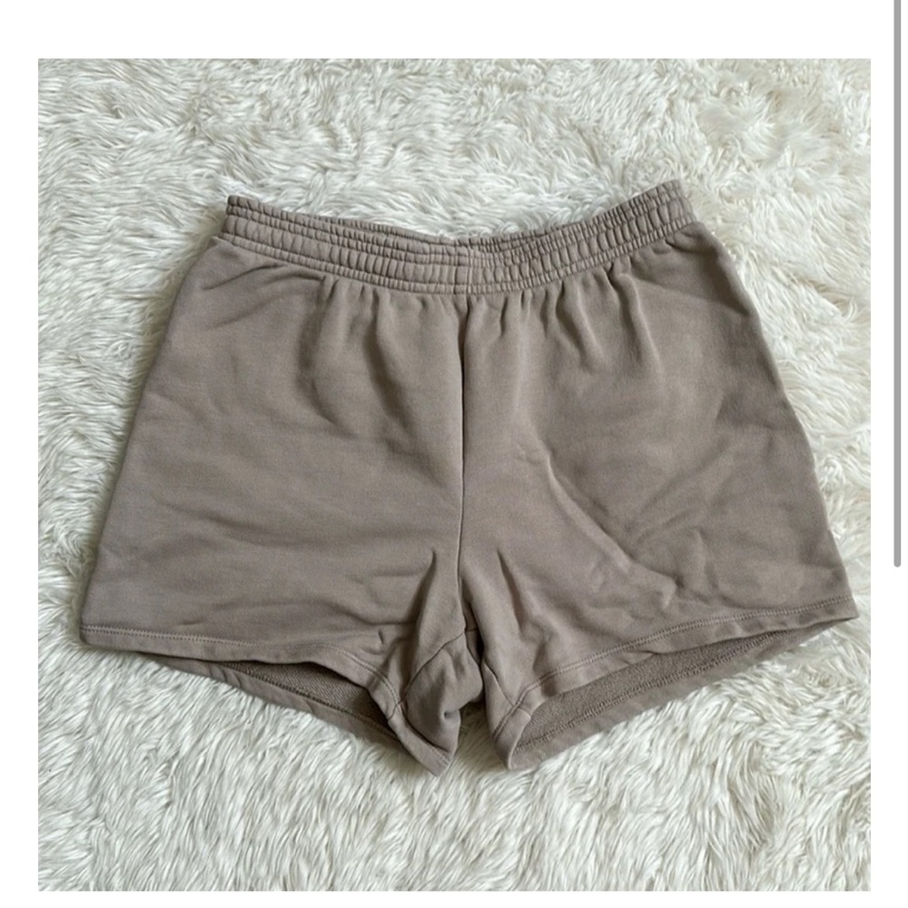 Skims Outdoor Shorts